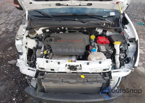 2022 Ram Promaster City Cargo Van z USA, uszkodzony, nr VIN ZFBHRFABXN6W51672